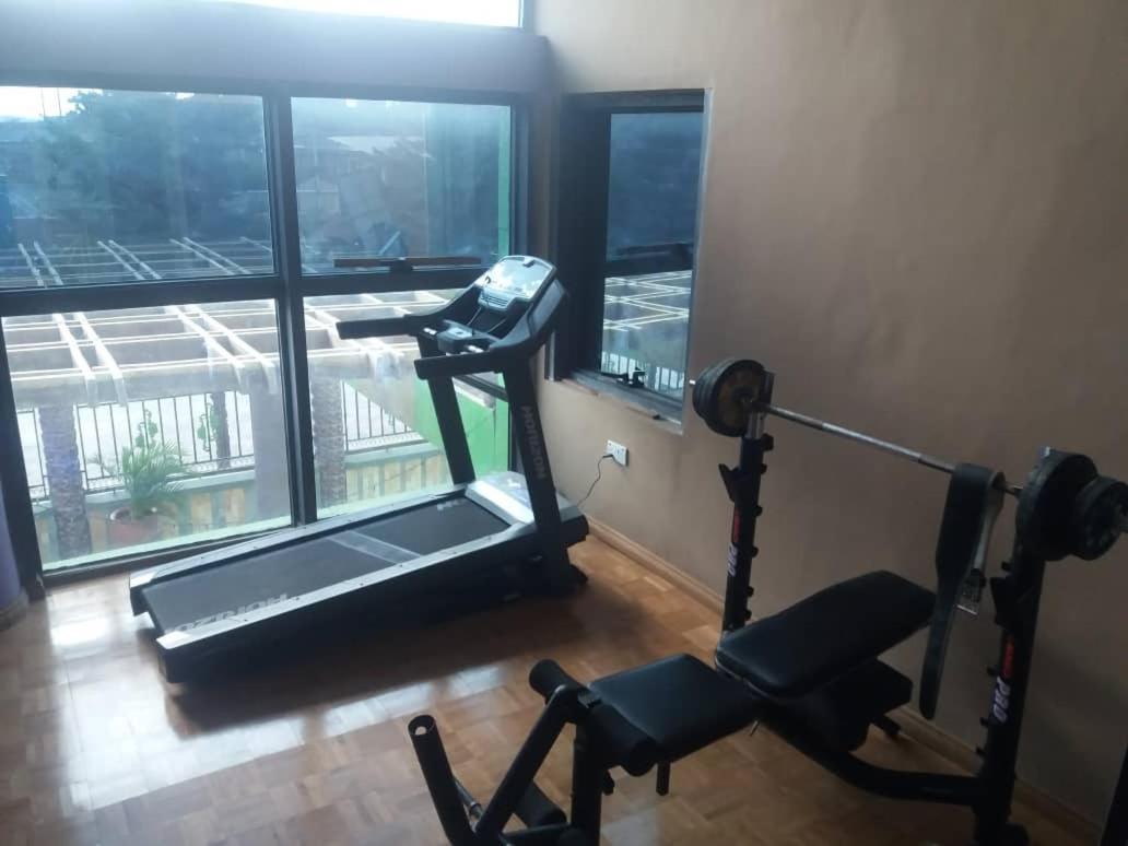 Triple Hill Hotel Weija Екстер'єр фото