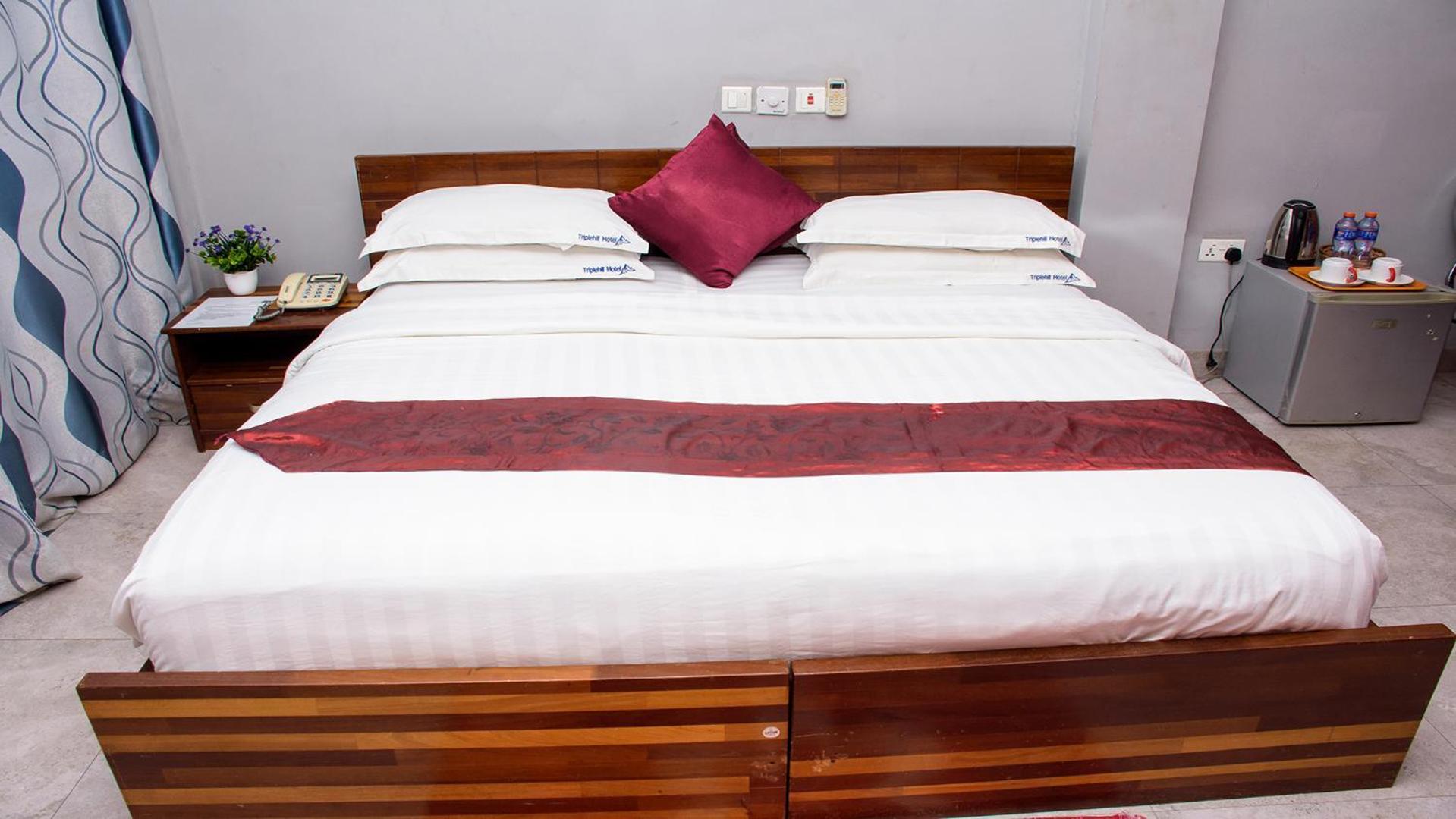 Triple Hill Hotel Weija Екстер'єр фото
