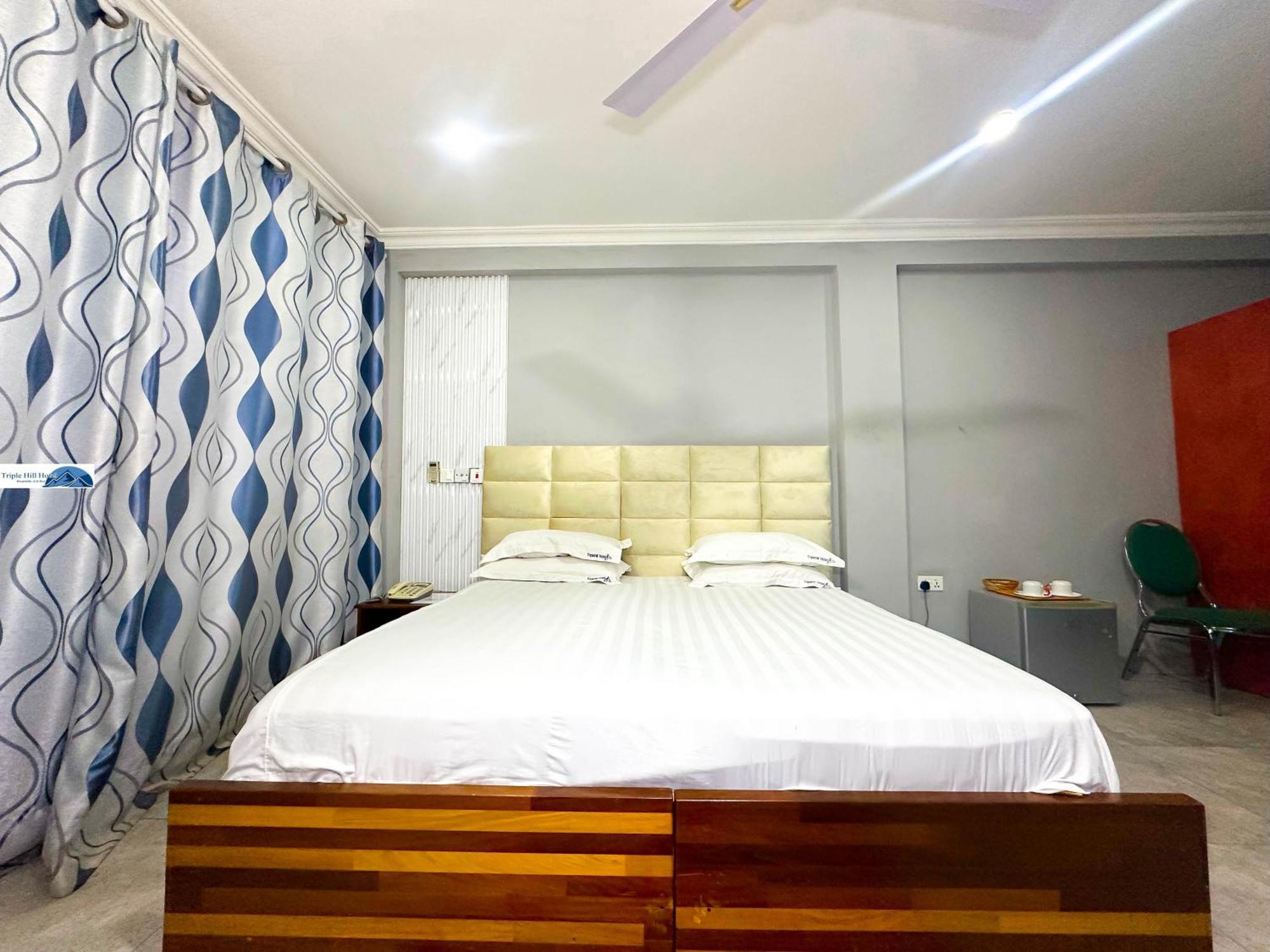 Triple Hill Hotel Weija Екстер'єр фото