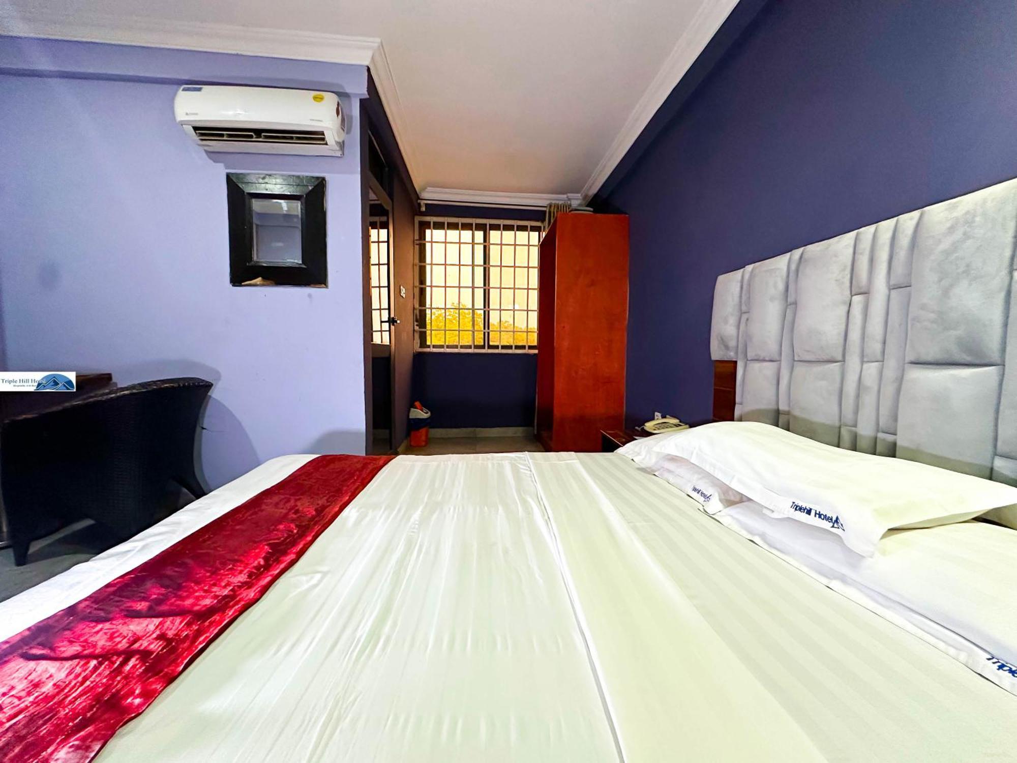 Triple Hill Hotel Weija Екстер'єр фото